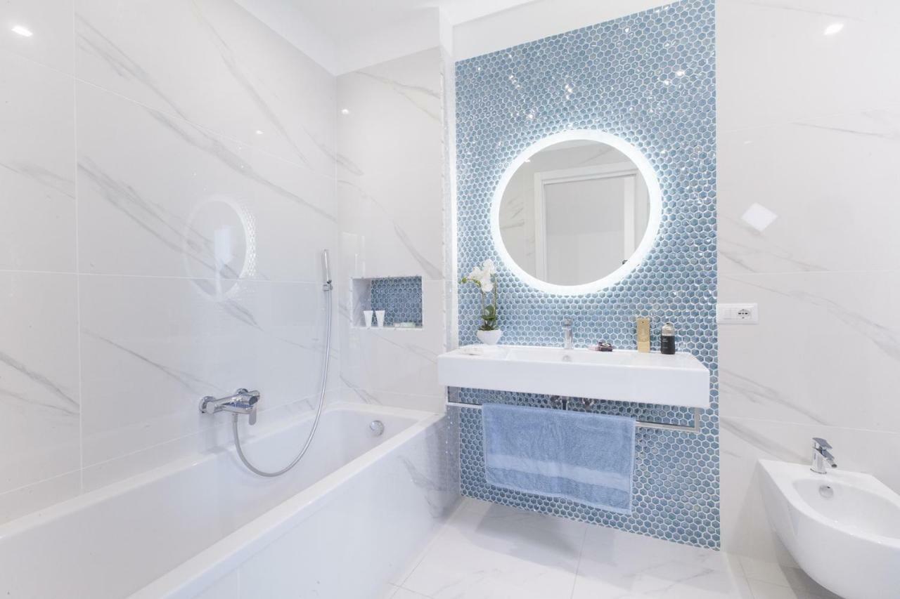 - Sara 2 Apartment *