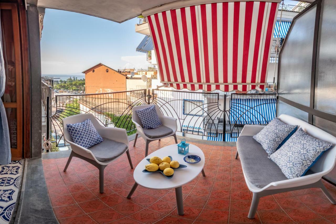 La Casetta Linda - New 2 Bedroom In With Seaview Terrace Apartment Sorrento