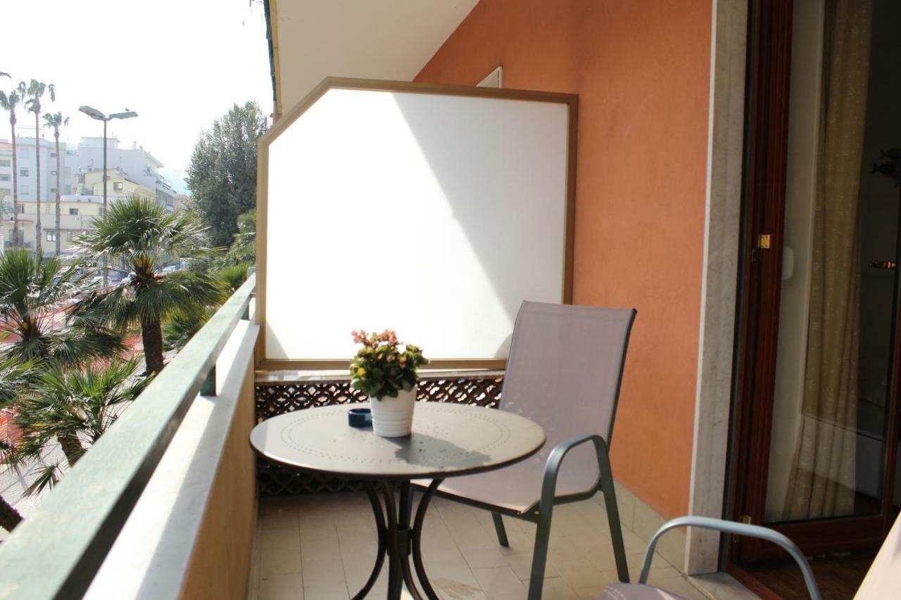Bed & Breakfast Lemon 2*
