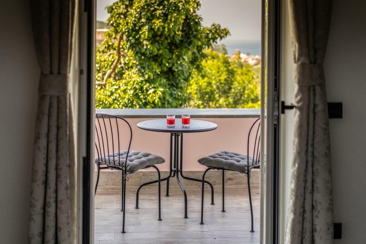 Lemon Factor Bed & Breakfast