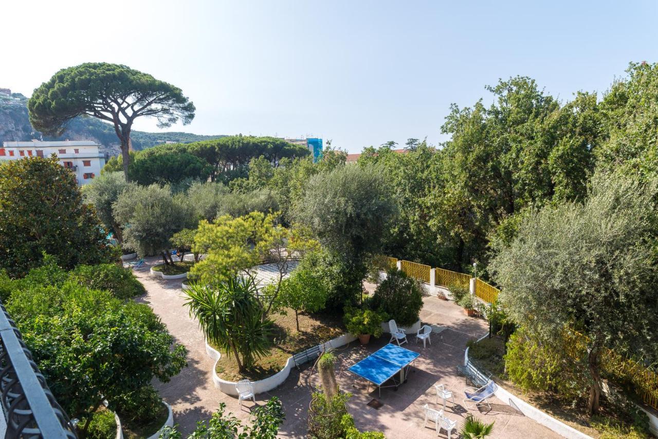 Guest house Pool&suites Sorrento