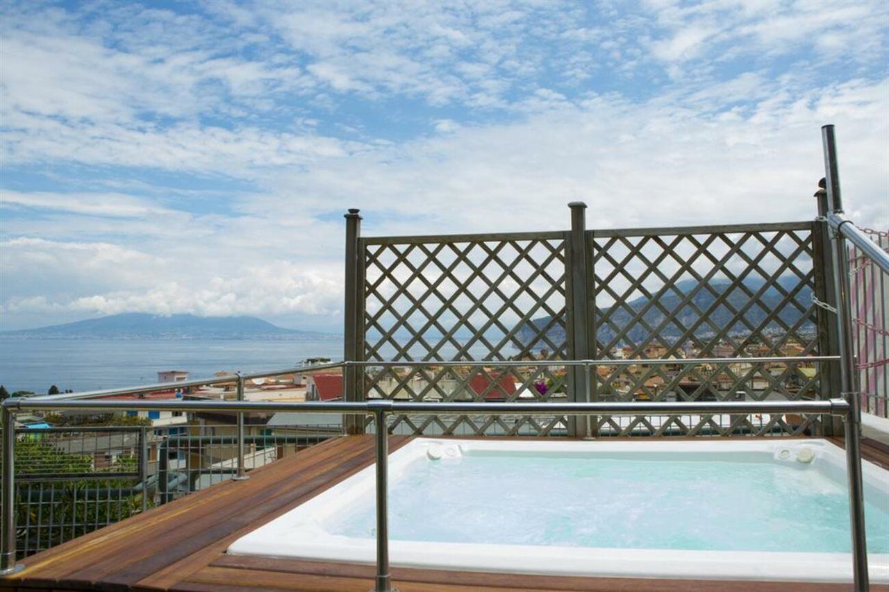 Maria Hotel 4*