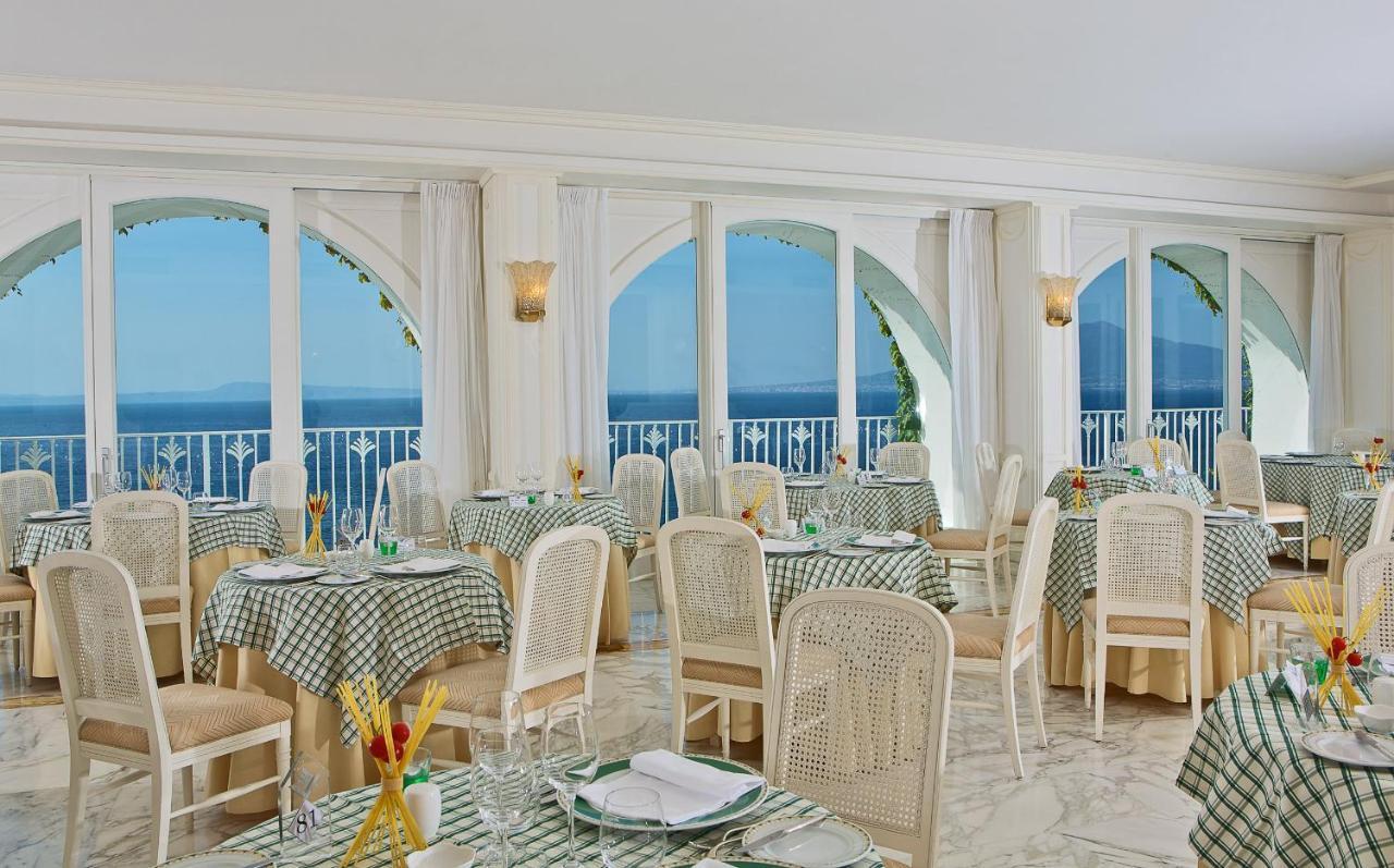 Hotel Grand Riviera