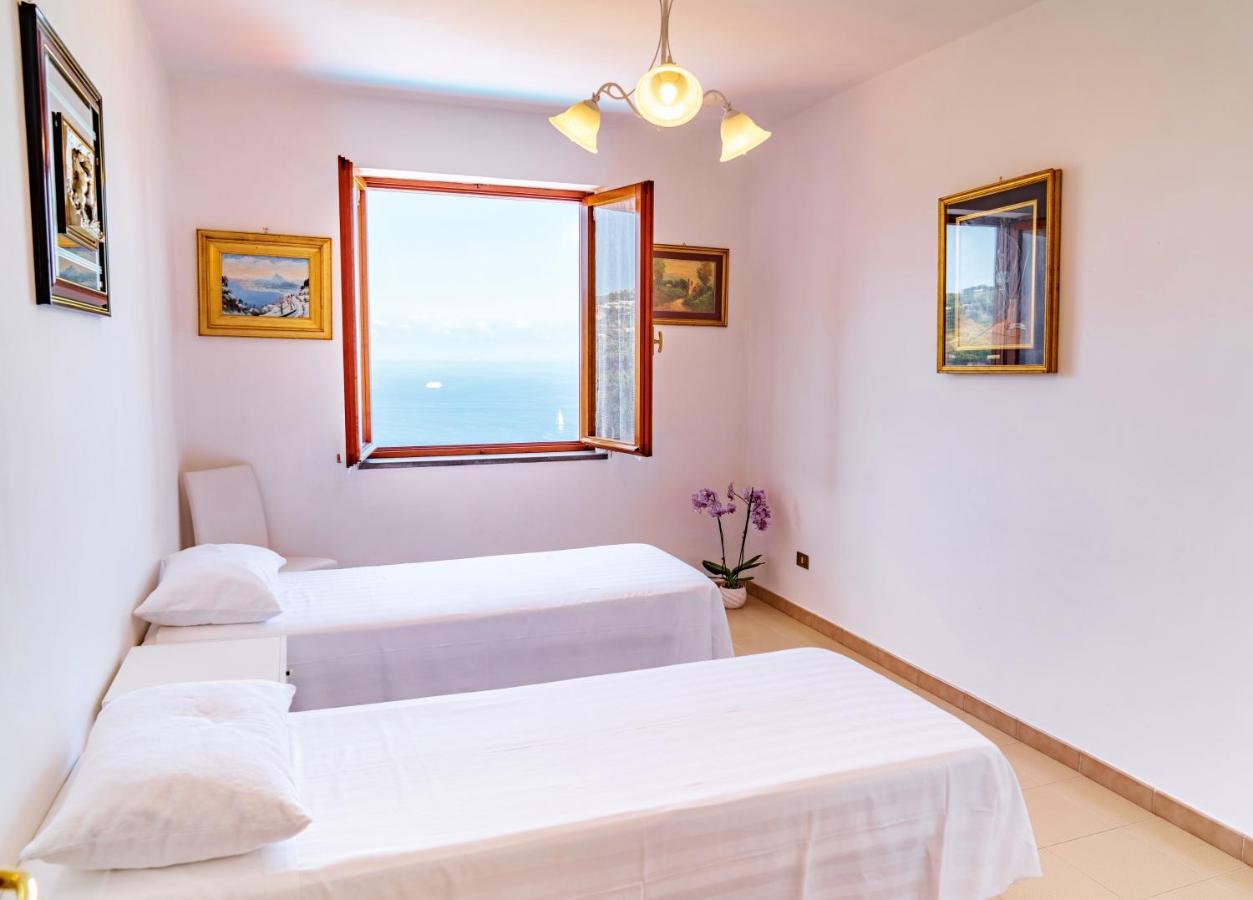 Sara- Sea View Pool Villa Sorrento