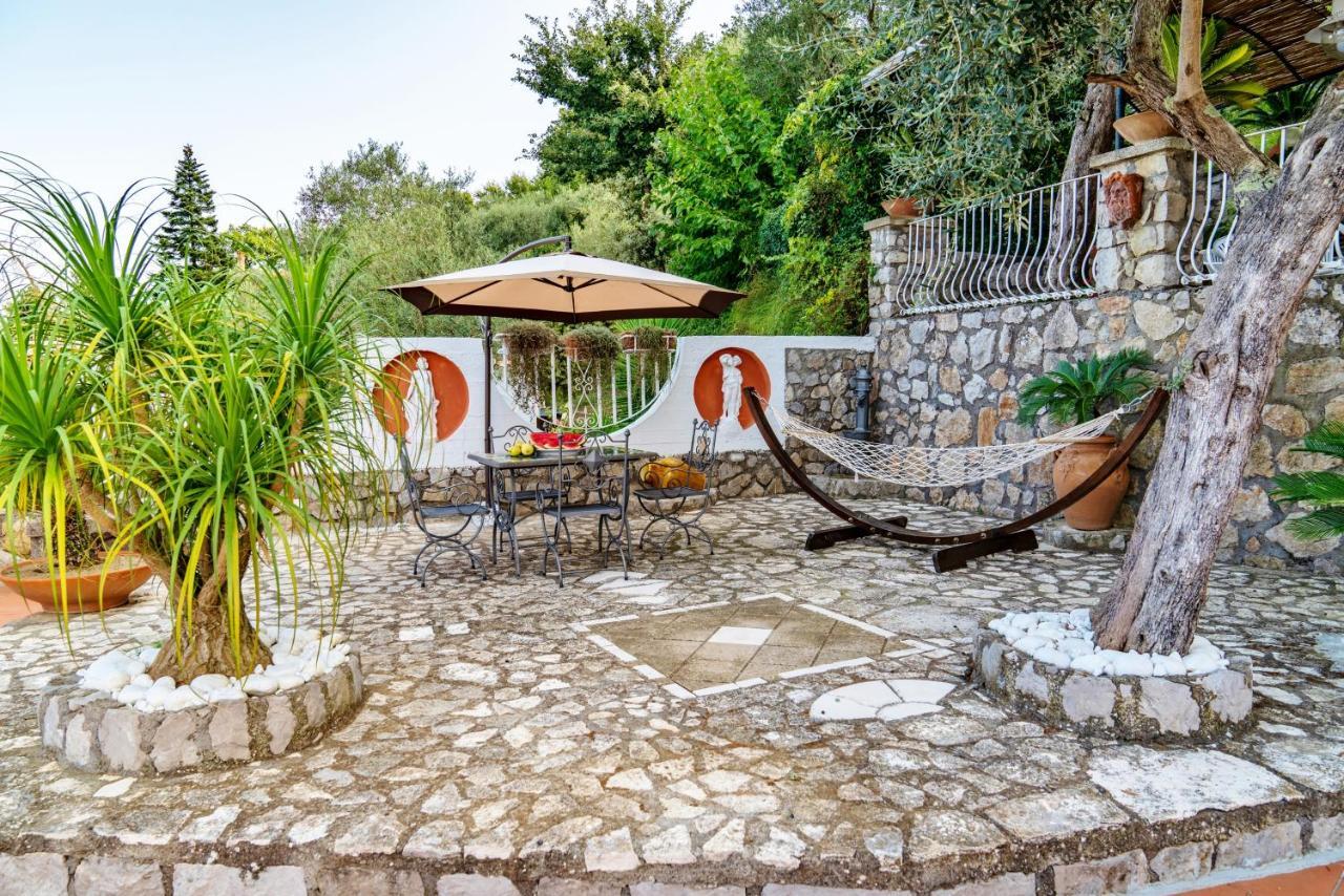 Sara- Sea View Pool Villa