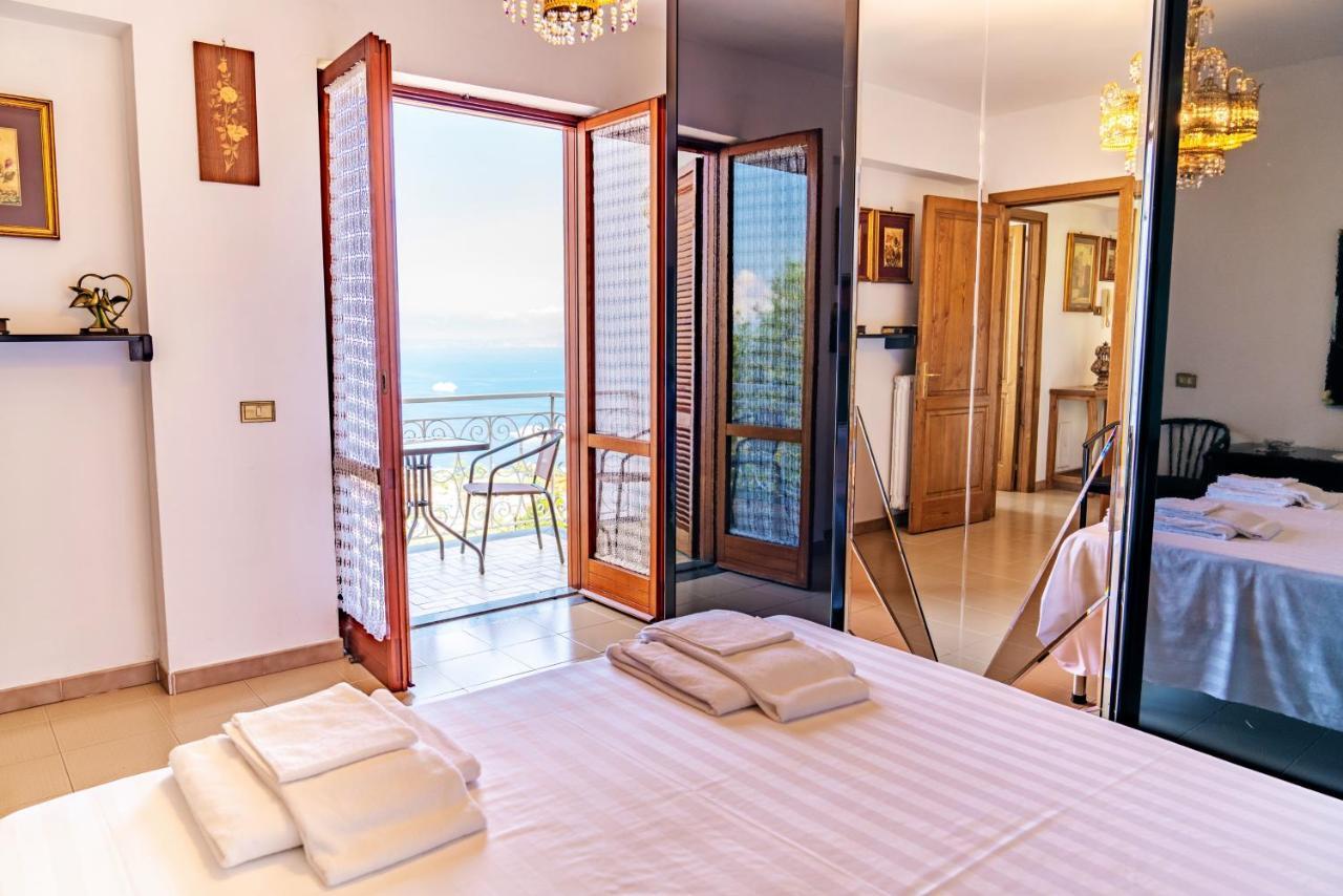 Sara- Sea View Pool Villa *