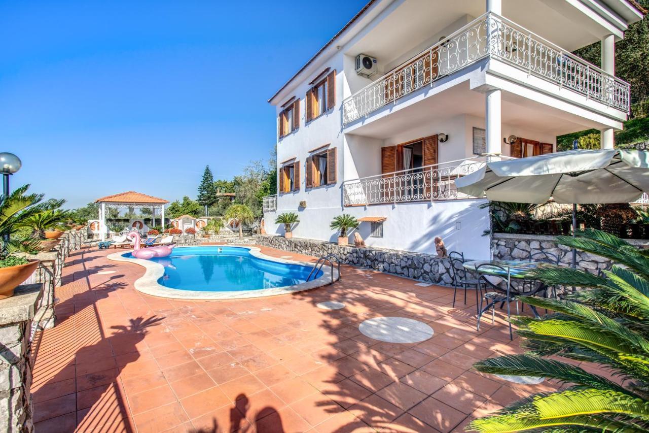 Villa Sara- Sea View Pool *