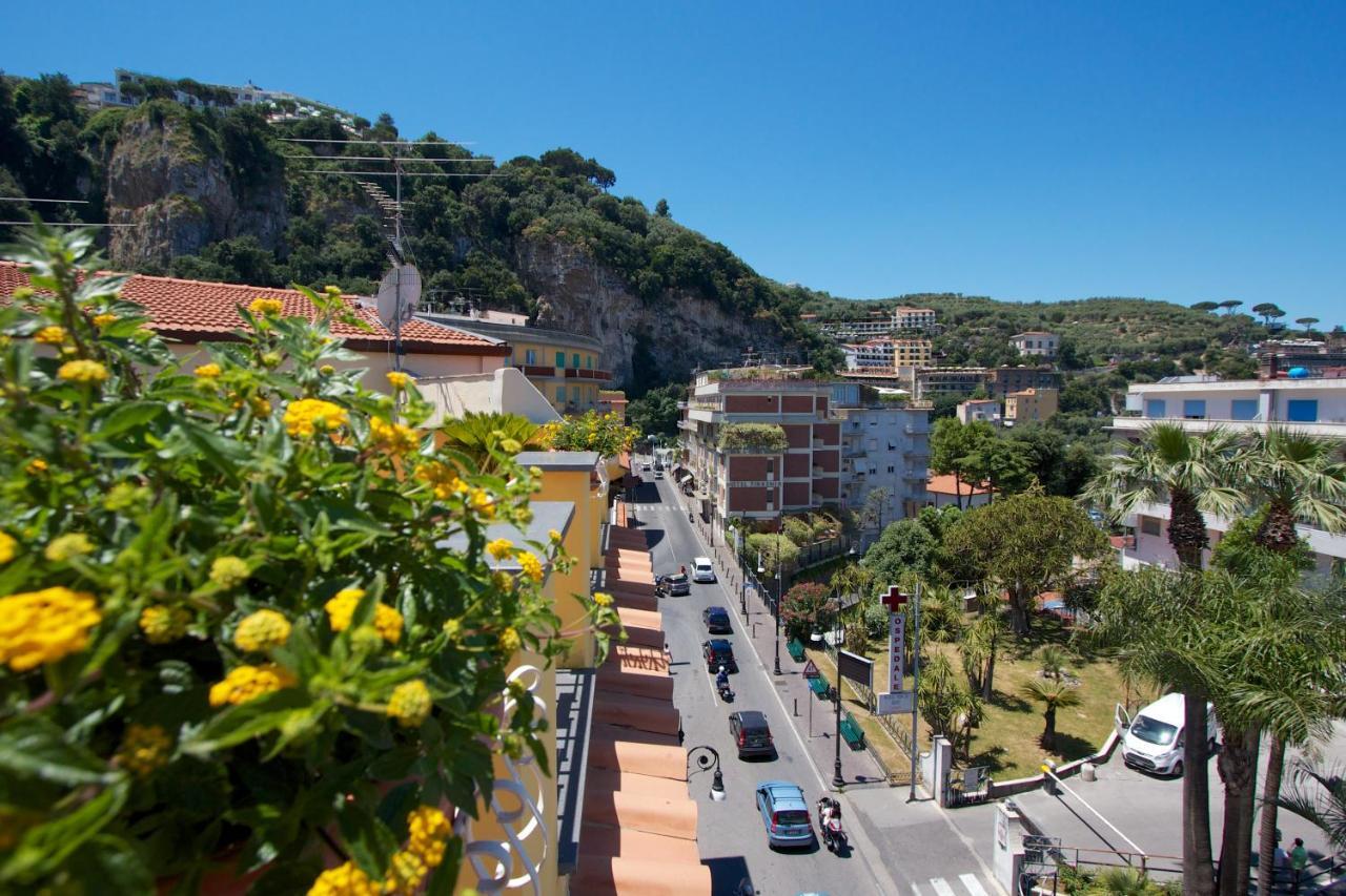 Sine Tempore * Sorrento