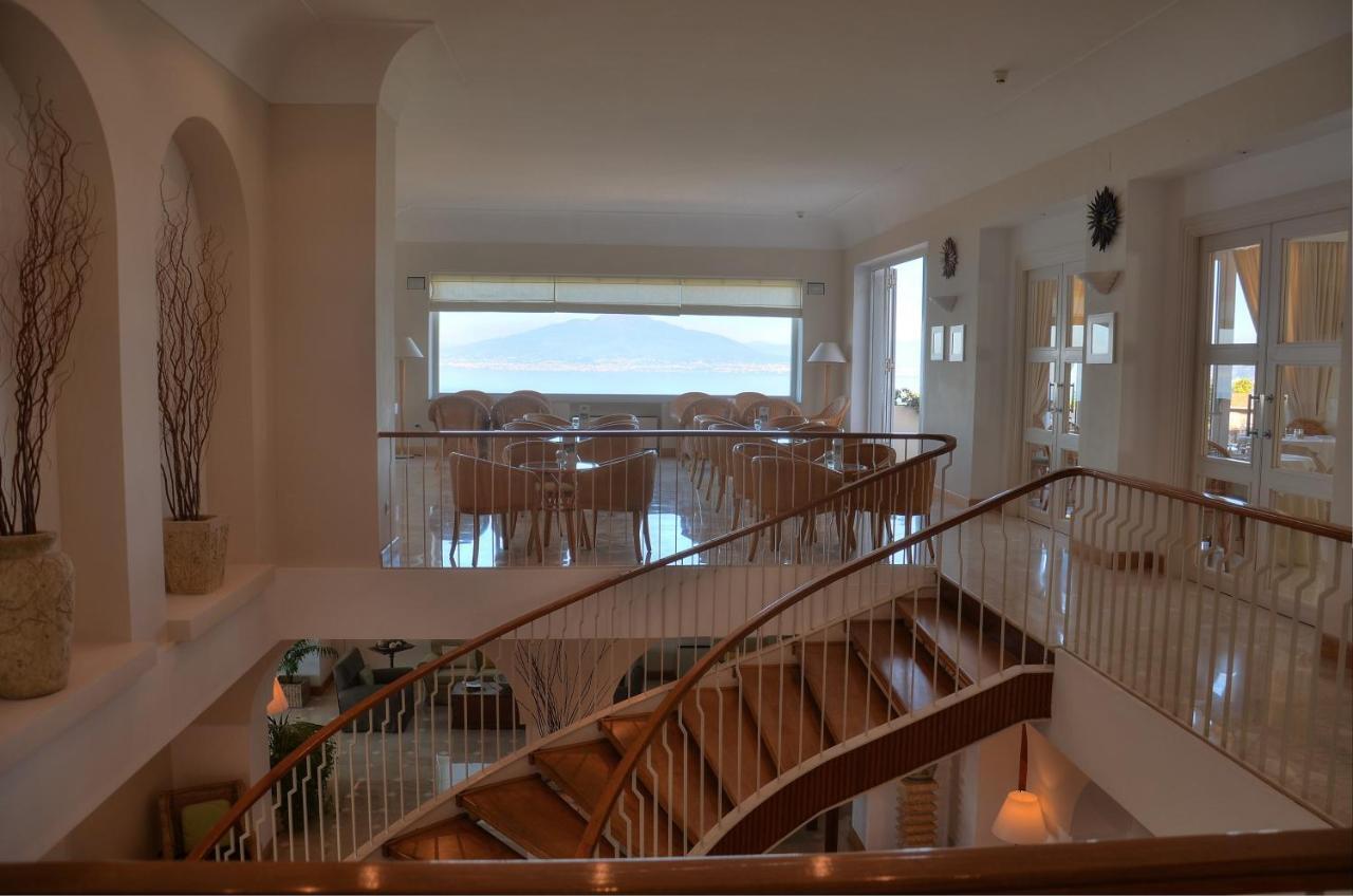 Grand Aminta Hotel