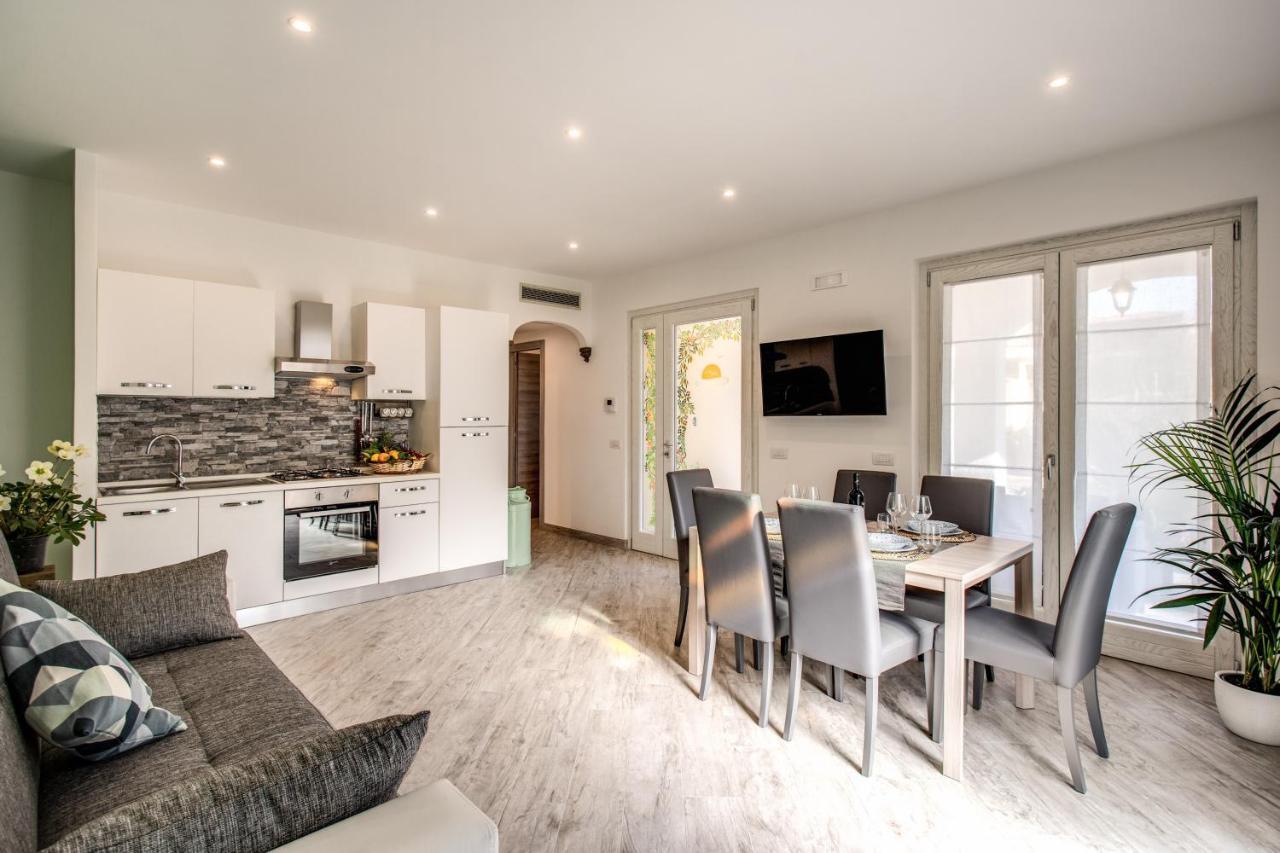 Holiday home Golden Lemon - Modern House In Countryside *