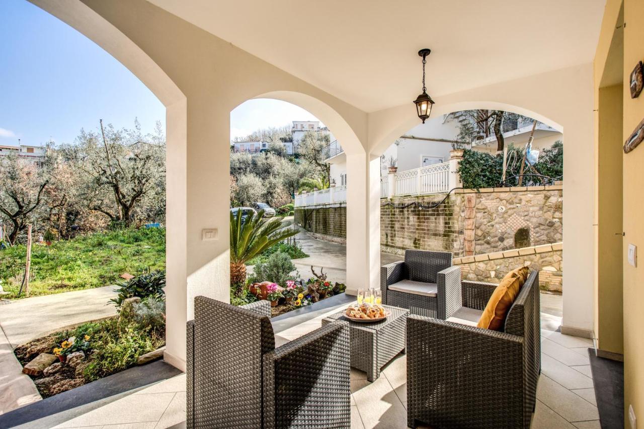 Holiday home Golden Lemon - Modern House In Countryside *