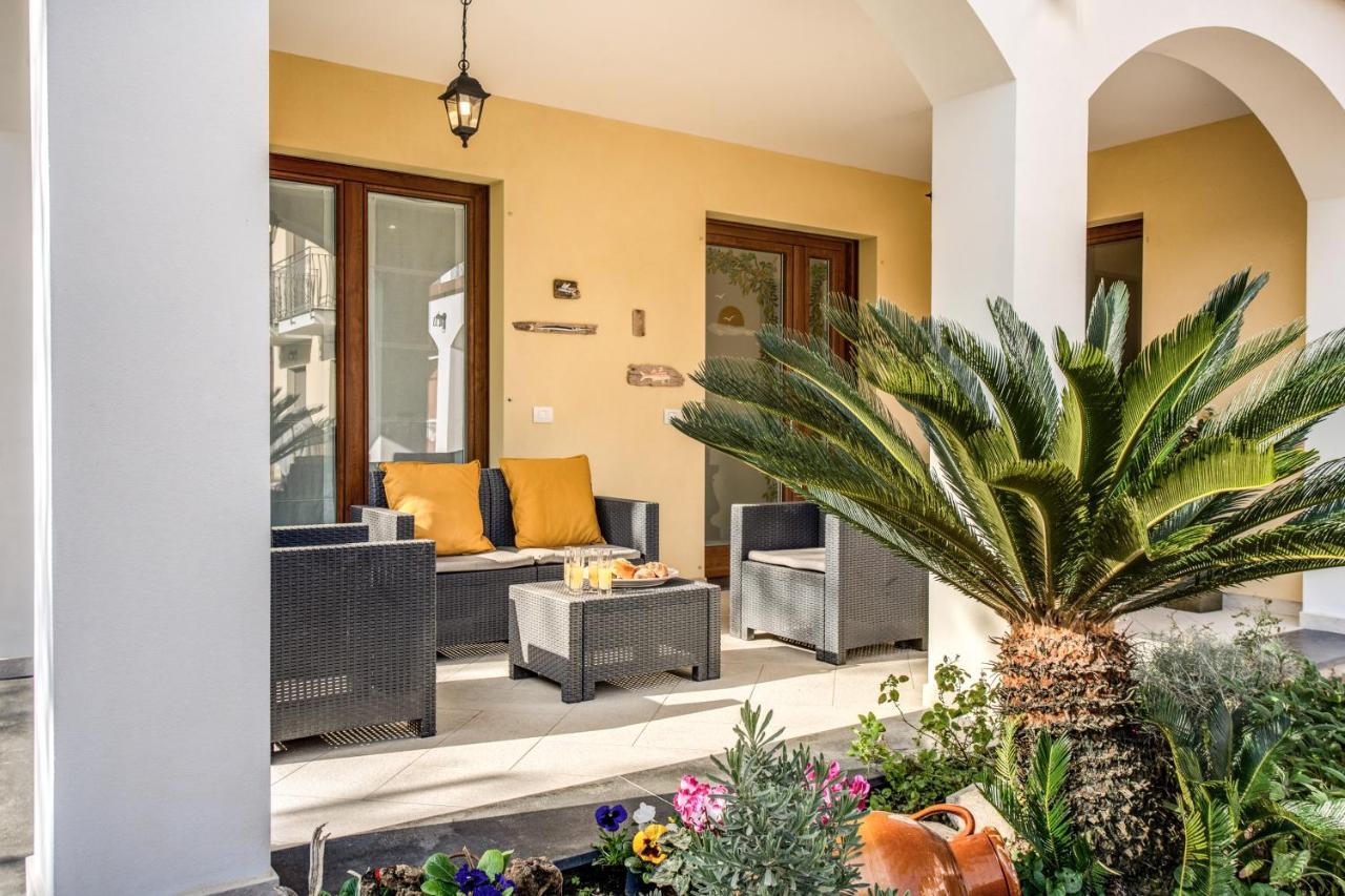 Golden Lemon - Modern House In Countryside Holiday home Sorrento