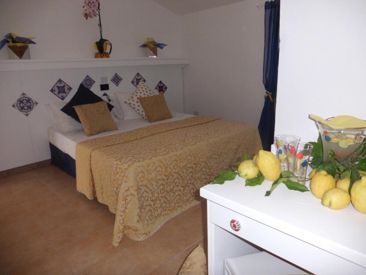 Oasi Madre Della Pace Bed & Breakfast 2*