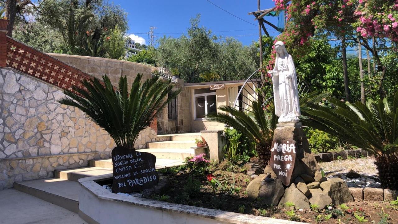 Oasi Madre Della Pace Bed & Breakfast 2*
