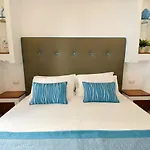 Sorrento Rooms