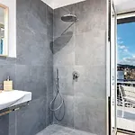 Sorrento Lux Suites - Blue
