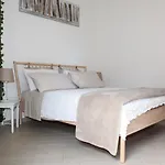 Vicolo 8