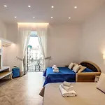 Sorrento Square Suites