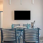 Coral Apartments
