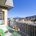 Super attico vista mare con piscina