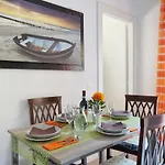Sorrento Mahal Kita Lovely 6-Bed In Sorrento