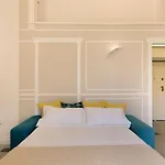 Yourhome - Royal Blue Suite