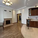 Cozy 3 Bdr Apartment - Sunshine