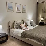 Cozy 3 Bdr Apartment - Sunshine