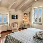 Paradise Villa - 9 Bedrooms