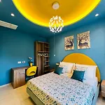 Yourhome - Lucrezia Suites