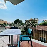 Yourhome - Lucrezia Suites