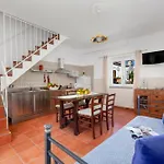 Amore Rentals - Casa Limoneto