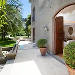 Amore Rentals - Villa Ebe