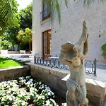 Amore Rentals - Villa Ebe