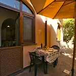Luxurious Mansion In Sorrento With Garden