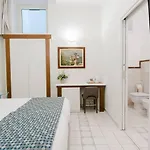 Rosa Magra Guest House