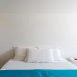 Sorrento Realty Holidays - The House In The Center