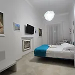 Sorrento My Way Art Suite