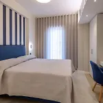 Crystal & Esmeralda Apartment Suites Sorrento