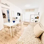 Piazza Lauro Suites