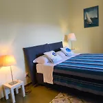 Casa Mar - Elegant Apartment With Pool And Panoramic Terrace In The Heart Of Sorrento
