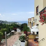 Faraglioni Di Sorrento Guesthouse