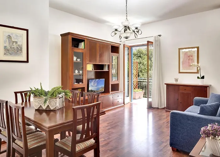 Light & Delight Apartment
