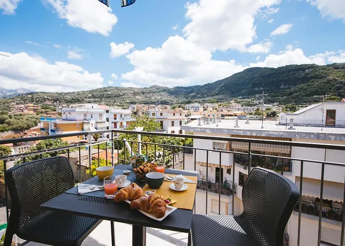 Leukosia Holiday House