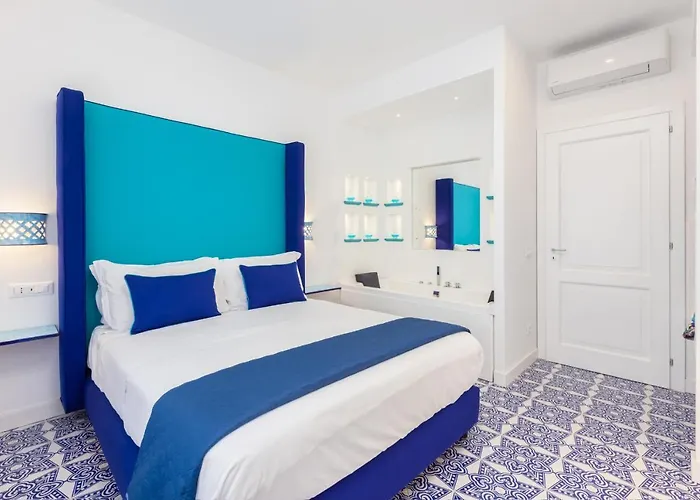 Blue Splendor Sorrento Apartment