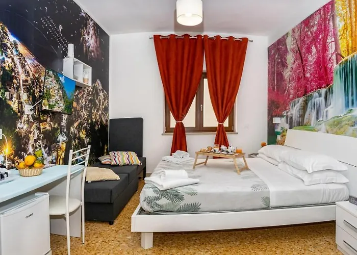 Lovely Bed And Breakfast In Center Of Sorrento