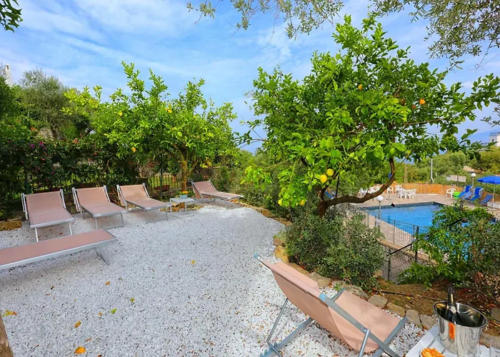 Amore Rentals - Villa Tittina