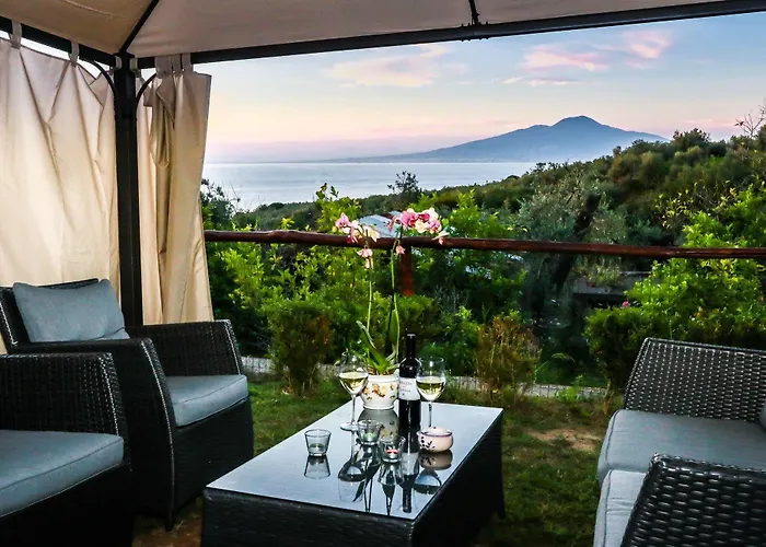 Villa Rosmary - Sorrento Coast - Gulf Of Naples View