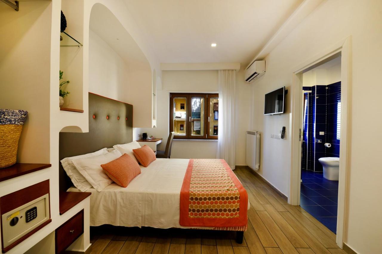 Sorrento Rooms 2*