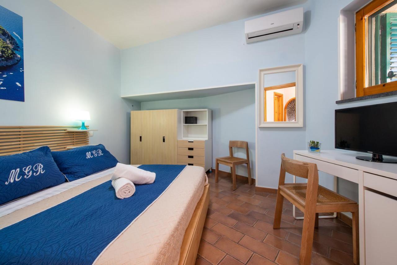 Marina Grande &